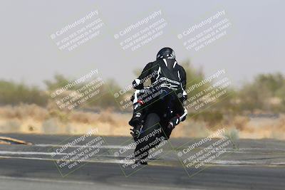 media/Mar-28-2022-Superbike Trackdays (Mon) [[b8603d0f67]]/Open Track Time/Turn 16/